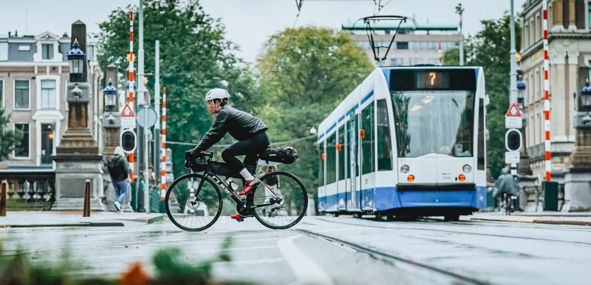 ANWB geeft fietsroute cadeau aan Amsterdam ter ere van 750e verjaardag