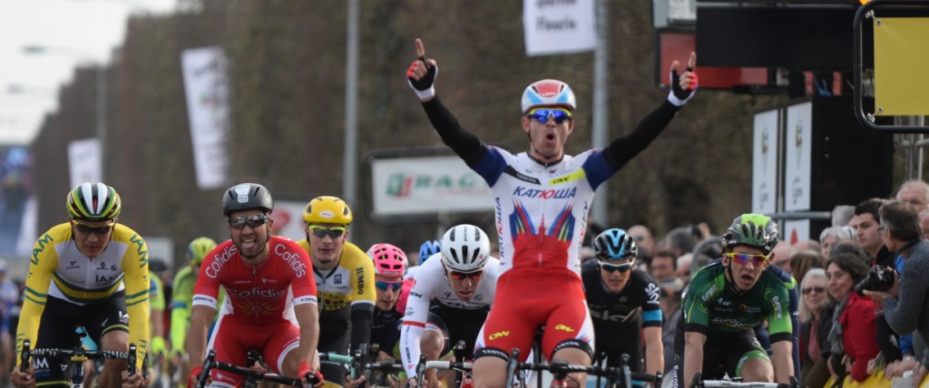 Kristoff wint eerste massasprint in Parijs-Nice, Hofland zevende