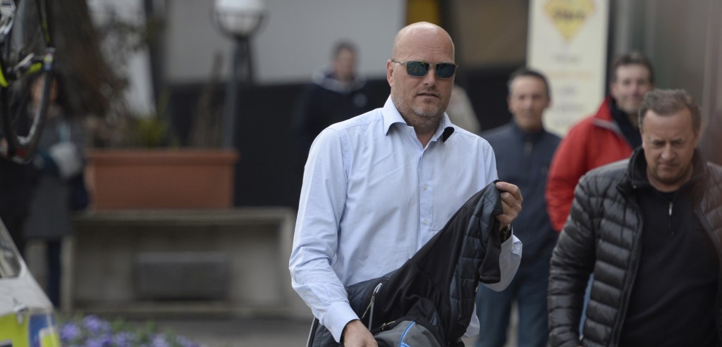 Bjarne Riis biedt Saxo-miljoenen aan bij verschillende ploegen