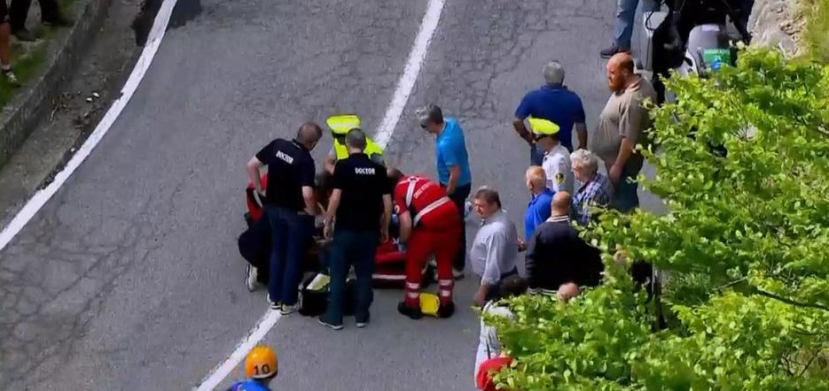 Einde Giro voor Domenico Pozzovivo na ernstige val