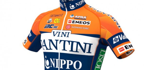 Meer oranje in Giro-tenue Nippo-Vini Fantini