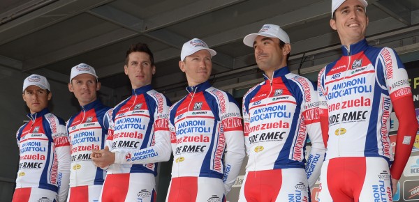 Androni Giocattoli-Sidermec kleurt rood in 2016