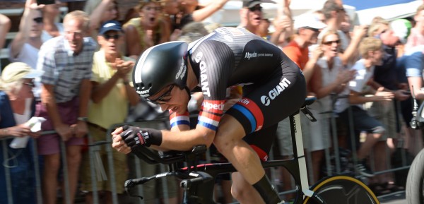 Iwan Spekenbrink: “Dumoulin reed de perfecte tijdrit”