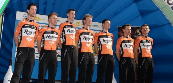 Roompot Oranje Peloton start seizoen in Volta a la Comunitat Valenciana