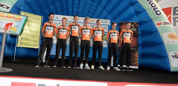 Wielerploegen 2016: Roompot Oranje Peloton