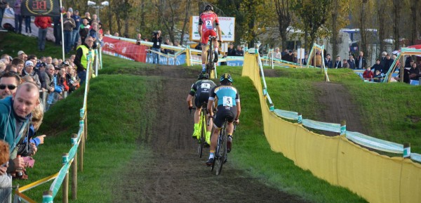 Dieter Vanthourenhout wint op Meeusen-wijze in Bredene