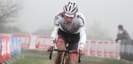 Van der Poel wint bij debuut na thriller tegen Van Aert