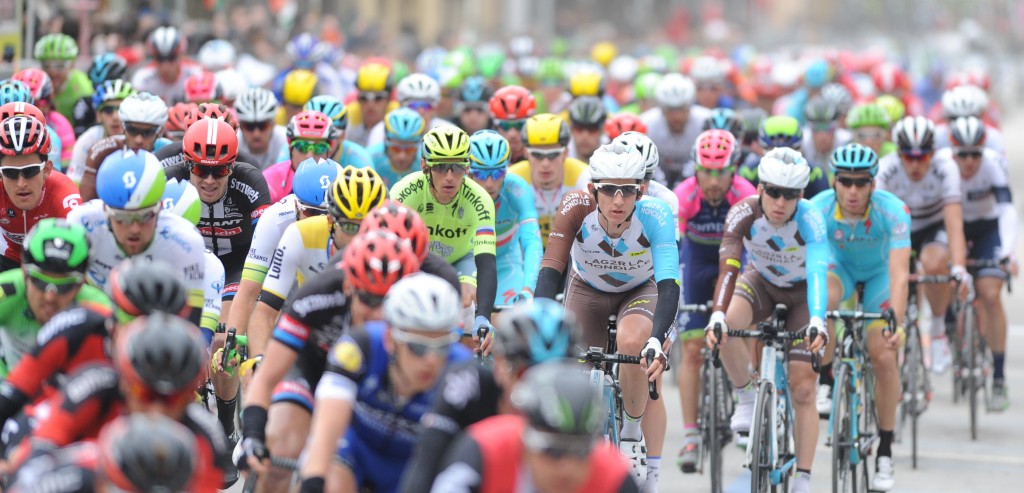 Volg hier de ochtendrit in het Critérium International 2016