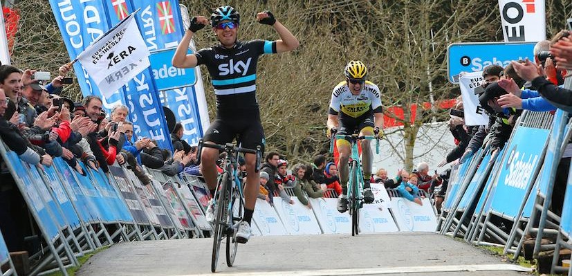 Kelderman geklopt door Landa op steile aankomst in het Baskenland