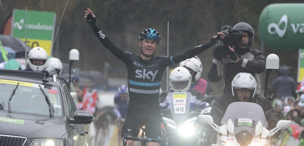 Froome wint regenachtige koninginnenrit in Romandië