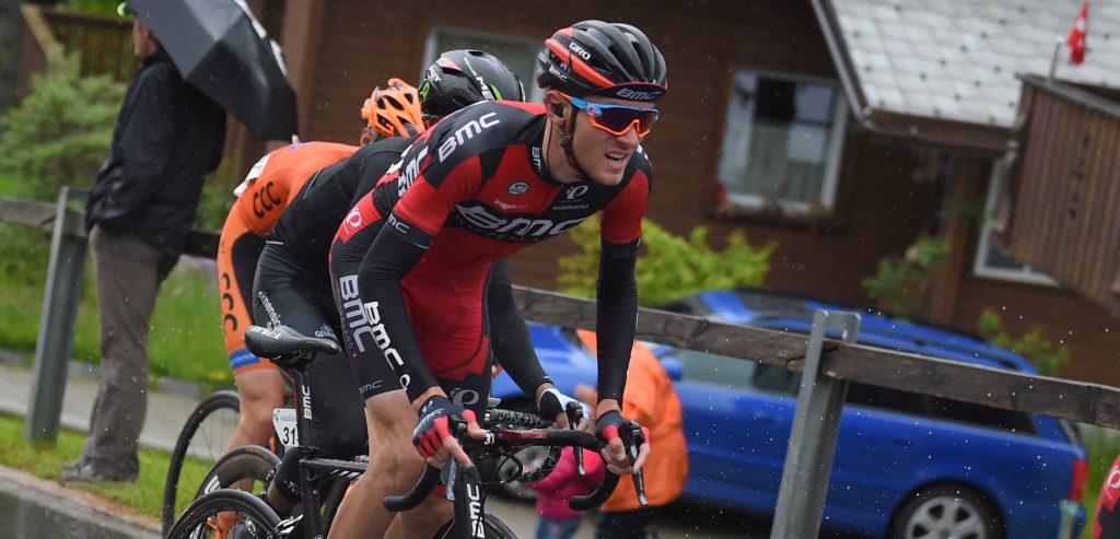 Van Garderen wijt mindere dag aan slecht weer: “Ik bevroor”