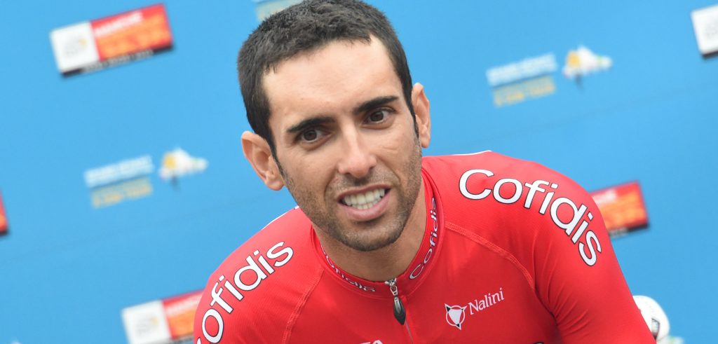 Bizarre plakbidon in Vuelta Asturias van Daniel Navarro