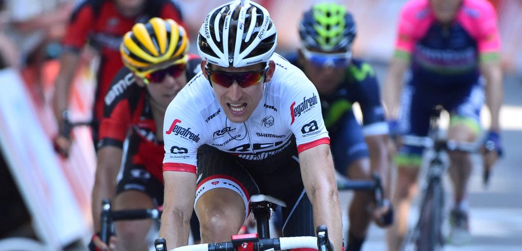 Bauke Mollema stijgt in klassement: “Hectisch dagje”