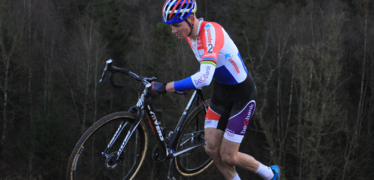 Van der Poel kent wederom geen tegenstand in Meulebeke