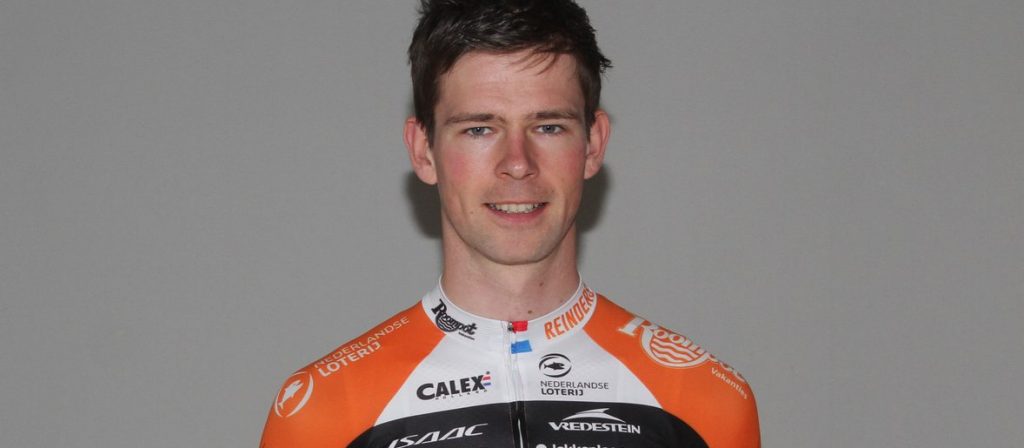 Elmars Reinders valt met gebroken sleutelbeen uit Tour of Oman