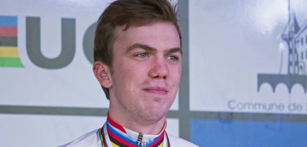 Beloftenwereldkampioen Joris Nieuwenhuis crosst Superprestige bij profs