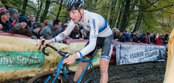 Toon Aerts triomfeert in Jaarmarktcross