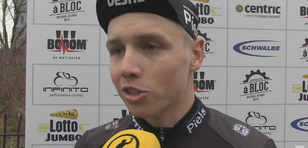 Bosman kon eigen sprint niet rijden: “Daar baal ik heel erg van”