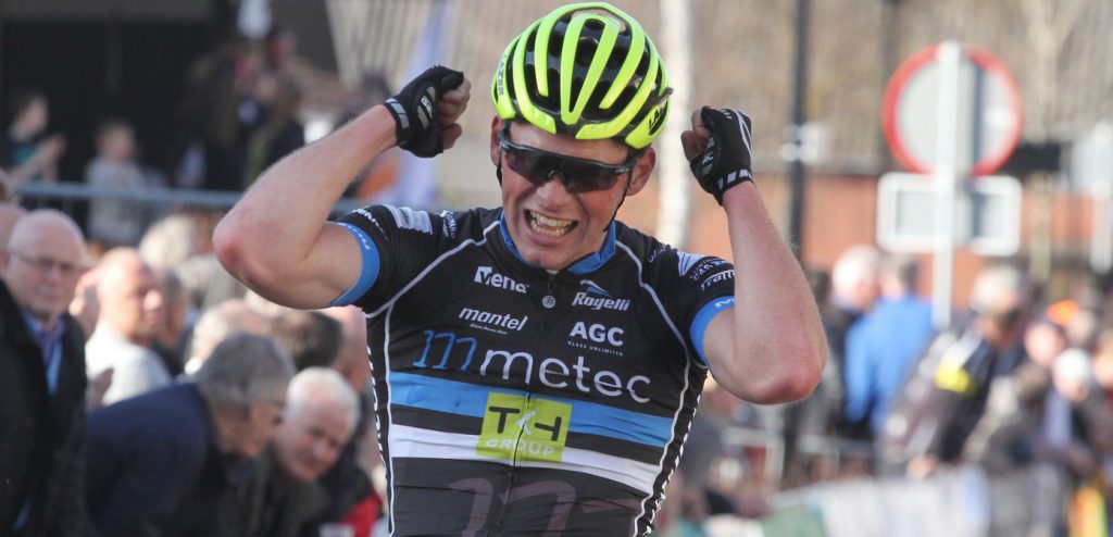 Volg hier de Dorpenomloop Rucphen 2018, exclusief te zien bij WielerFlits