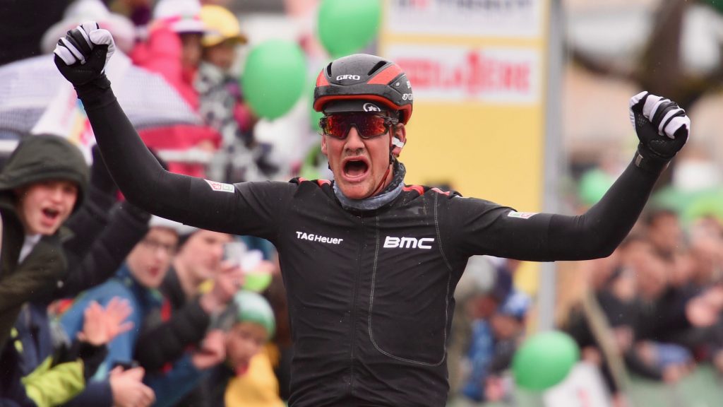 Küng verslaat Grivko in sprint-à-deux in Romandië