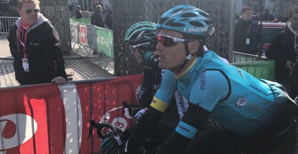 Astana rijdt La Doyenne met rouwbanden