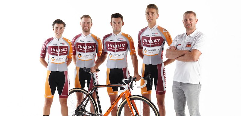 Steylaerts Badkamerrenovatie verlengt sponsorcontract veldritploeg Bart Wellens