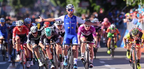 Giro 2017: Gaviria snelt naar winst in Messina