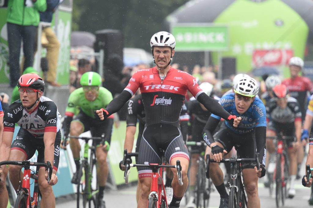 Edward Theuns sprint naar zege in BinckBank Tour