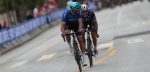 Jury diskwalificeert Gianni Moscon voor aan de auto hangen