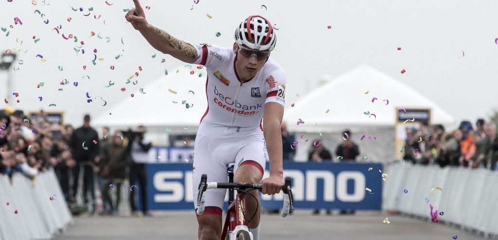 Vier op vier in de Wereldbeker voor Van der Poel