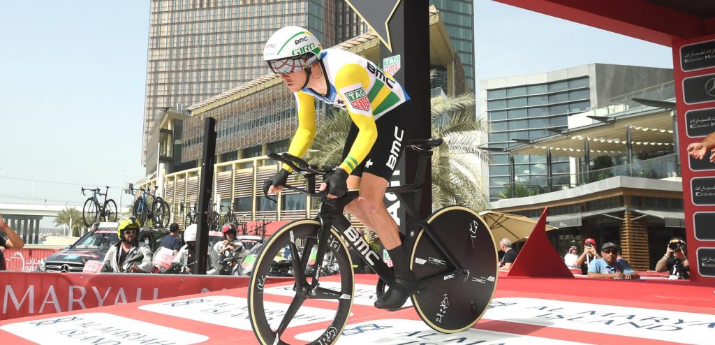 Dennis slaat dubbelslag in Abu Dhabi, onfortuinlijke Dumoulin