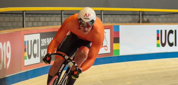 Goud op teamsprint voor Nederlandse mannen tijdens Wereldbeker baan