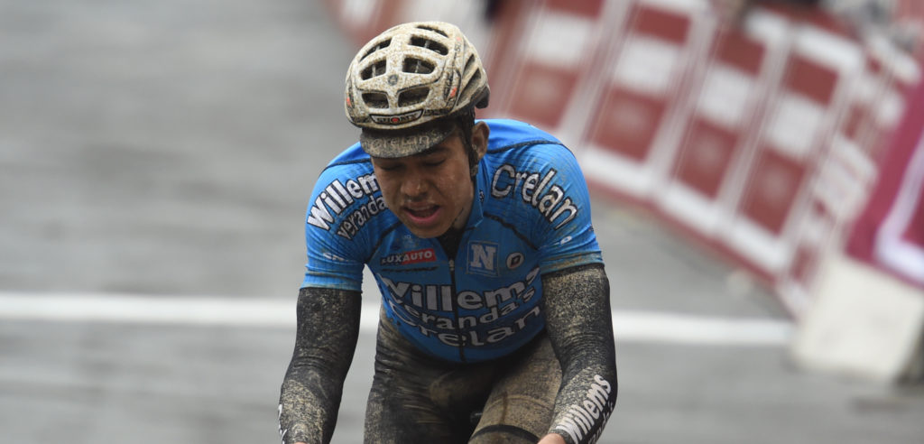 Seingever loopt vier gebarsten ribben op na botsing met Van Aert