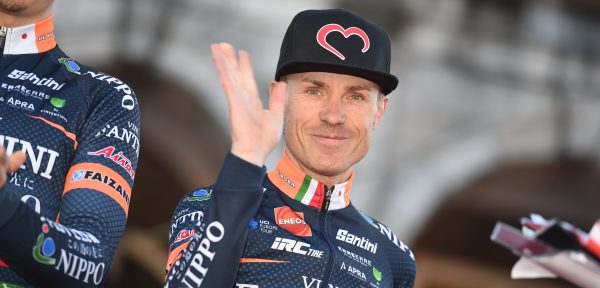 Cunego presenteert speciaal oranje tenue Nippo-Vini Fantini