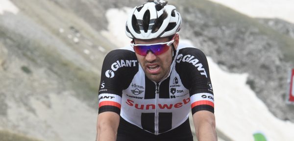 Tom Dumoulin ziet ‘kleine mannekes’ beter klimmen: “Hoop de schade te beperken”