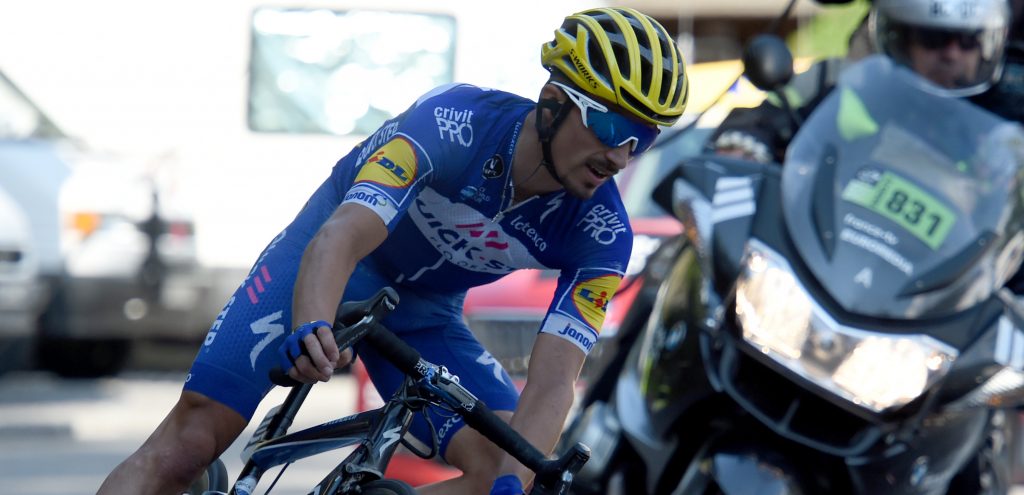 Emotionele Alaphilippe na etappewinst: “Verrast door mijn eigen rijden”