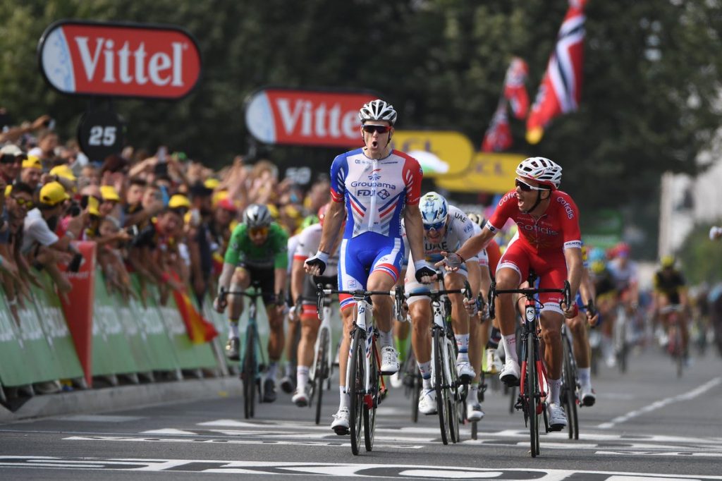 Tour 2018: Arnaud Démare zegeviert in overgangsetappe naar Pau