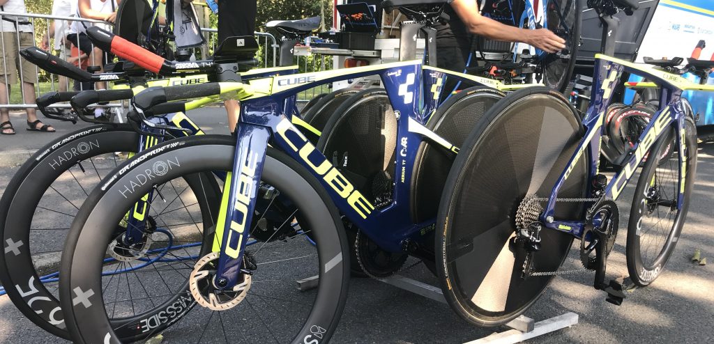 Tour 2018: Wanty-Groupe Gobert en Direct Energie met schijfremmen in ploegentijdrit