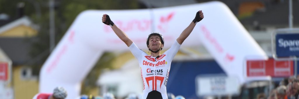 Adam Toupalik blijft Van der Poel voor in Arctic Race of Norway