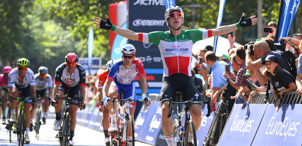 Elia Viviani doet het opnieuw in Hamburg, grote uitdager Ackermann valt