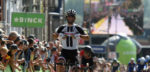 Mohoric houdt stand in BinckBank Tour, Matthews wint felbetwiste slotrit