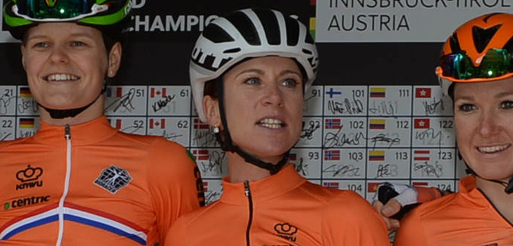 Annemiek van Vleuten zeker drie maanden langs de kant