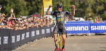 Toon Aerts rijdt Wout van Aert uit het wiel in wereldbeker Waterloo