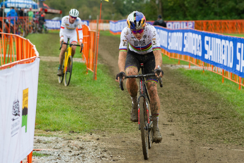 Van Aert na mindere slotfase: “Heb er geen verklaring voor”
