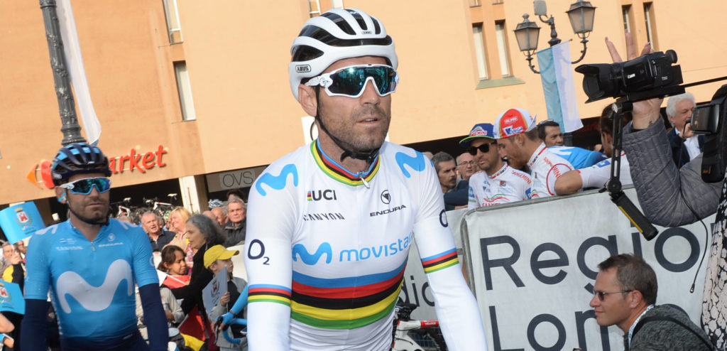 Alejandro Valverde wint Saitama Criterium