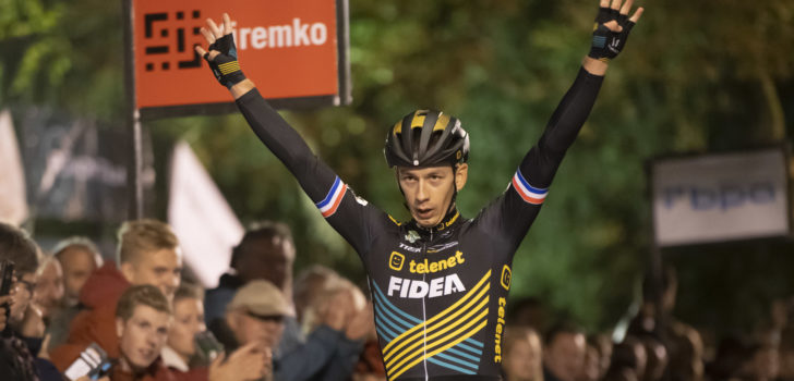 Lars van der Haar boekt vierde zege op rij in Nacht van Woerden