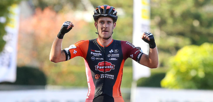 Daan Soete wint, Mathieu van der Poel valt in Brico Cross Lokeren