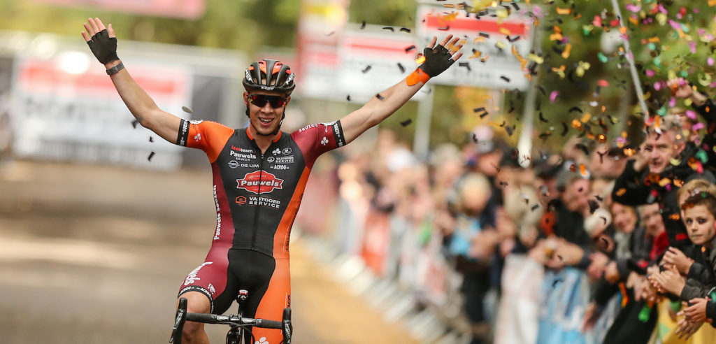 Vier op een rij voor Laurens Sweeck in Pelt, podiumplek Lars van der Haar