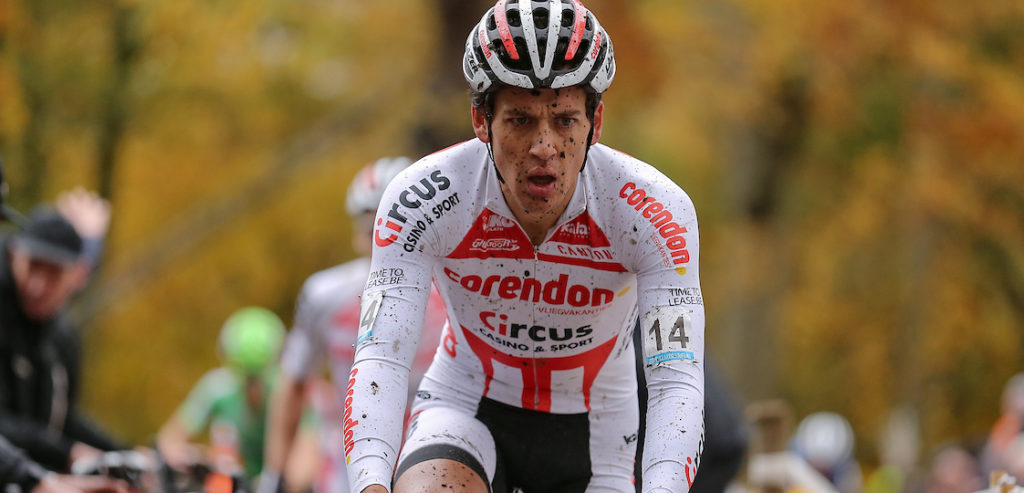 Meeusen bedankt Van der Poel na tweede plaats: “Nooit gedacht aan de zege”