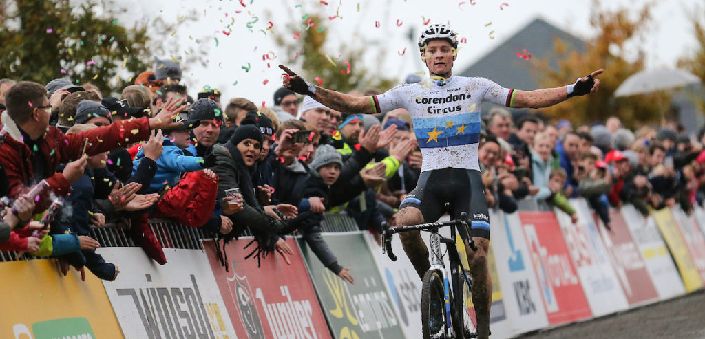 Mathieu van der Poel domineert wederom in Gavere